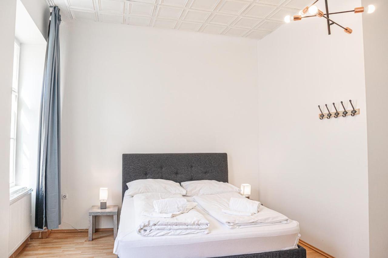 Central Belvedere 3Br Shared Apartment - 12 Min From City Center Vienna Exterior photo